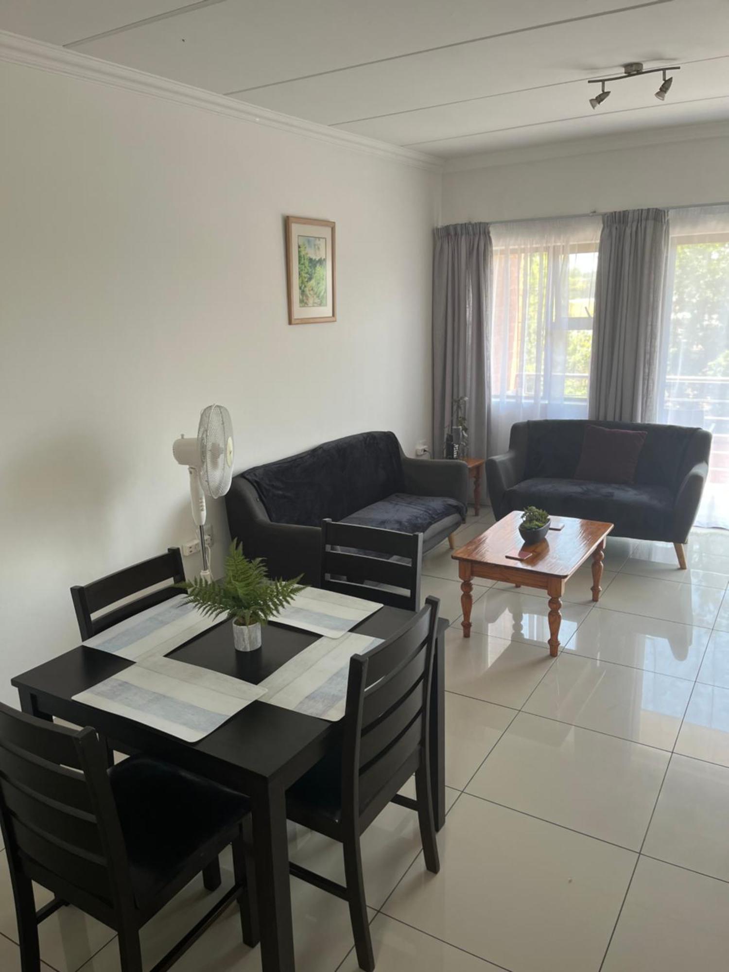 Or Tambo Self Catering Apartments, The Willows Boksburg Exterior foto